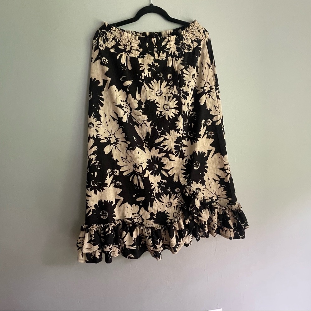 Cato floral skirt with ruffles detail